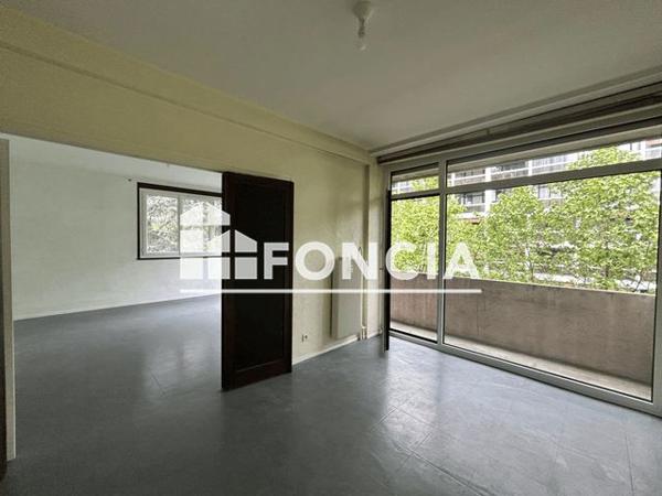 Location Appartement 2 pièces 43.9 m² - 127 AVENUE DE ROYAT Chamalieres 63400