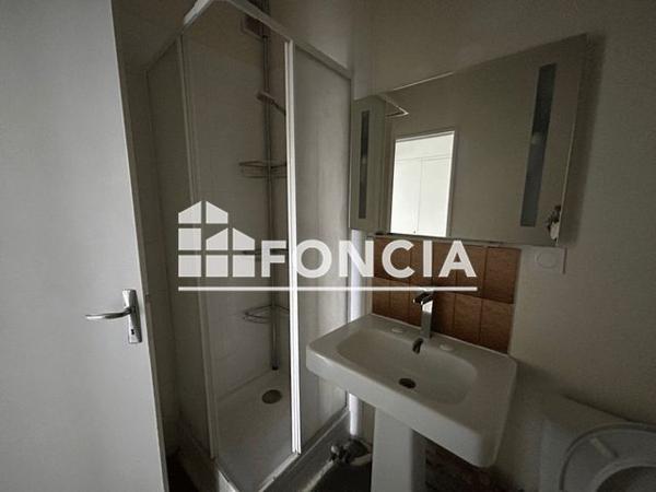 Location Appartement 2 pièces 43.9 m² - 127 AVENUE DE ROYAT Chamalieres 63400