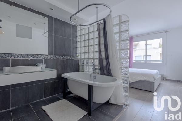 Appartement à vendre 4 pièces 97 m² Courbevoie