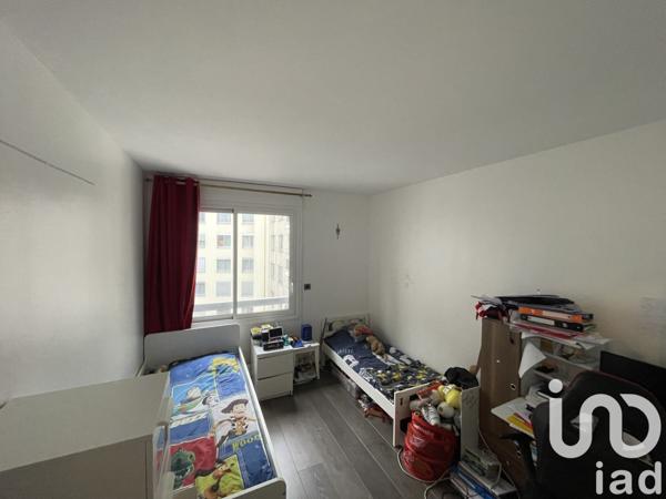 Appartement à vendre 4 pièces 97 m² Courbevoie