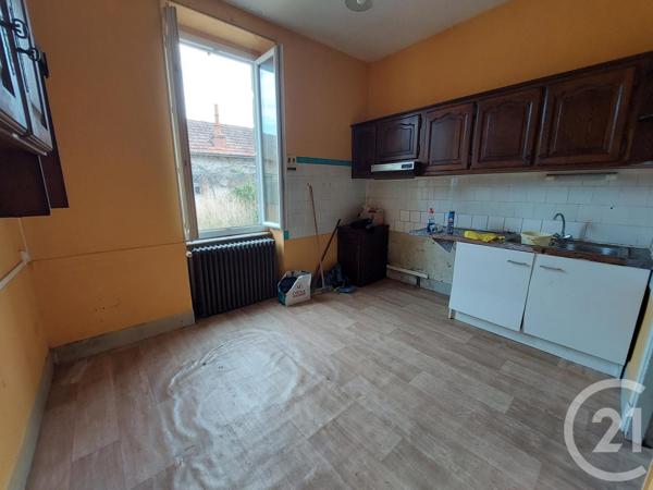 Maison à vendre  4 pièces - 100 m2 TREIGNAT - 03