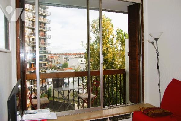 BOULOGNE - PARCHAMP KAHN - Studette 6ème étage 13 m2, balcon, résidence de standing,
gardien