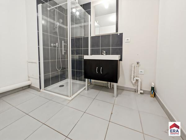 Appartement Meublé - 36 m² - Balcon - Villeneuve D Ascq - Proche métro
