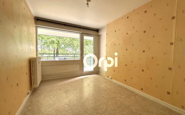 Appartement à louer    6 pièces •  Soissons