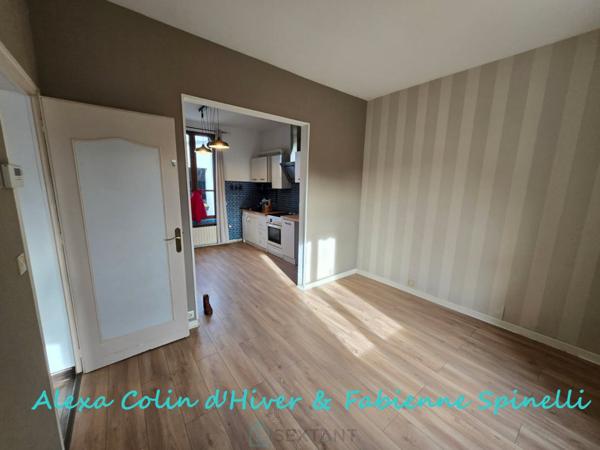 Maison jumelée, garage et dépendances Soissons