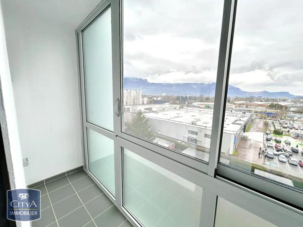 Appartement à louer 3 pièces 59.99m²