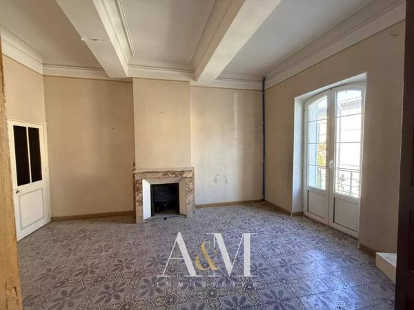 Appartement T5/T6 de 150 m² av patio et balcon