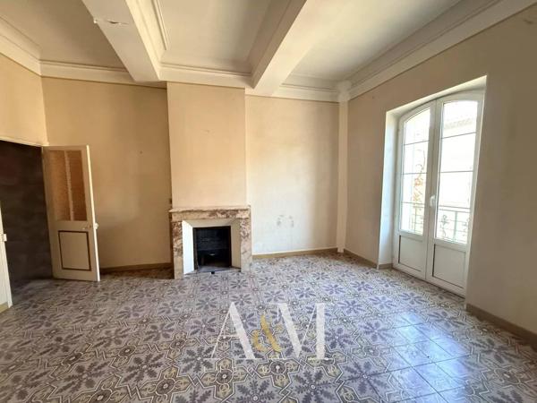 Appartement T5/T6 de 150 m² av patio et balcon
