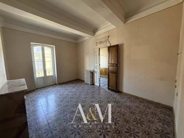 Appartement T5/T6 de 150 m² av patio et balcon