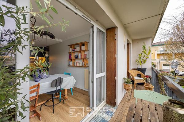 Appartement entièrement rénové avec balcon