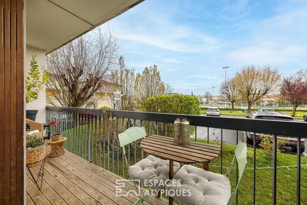 Appartement entièrement rénové avec balcon