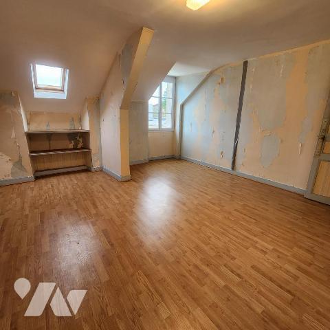 Coup de Cœur en Centre-Ville : Maison de Caractère avec Potentiel Exceptionnel !