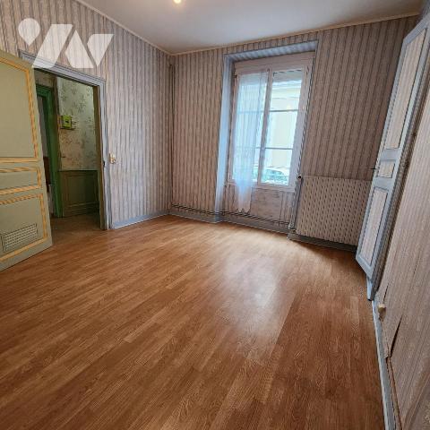 Coup de Cœur en Centre-Ville : Maison de Caractère avec Potentiel Exceptionnel !