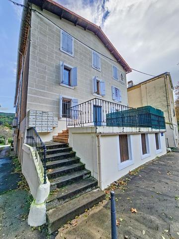 Bel appartement duplex entièrement rénové