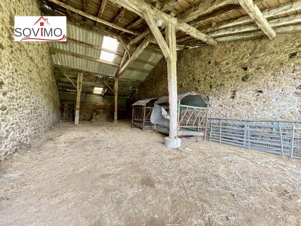 BELLE VUE SUR LA VALLEE, FERMETTE AVEC DÉPENDANCES SUR 6,6 HA ENV. ATTENANTS BORD RIVIÈRE.