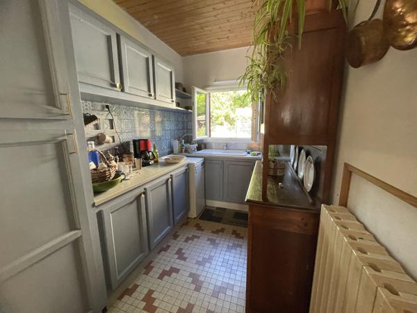 Charmante maison de 115 m², plus dépendance de 70 m², le charme du style arcachonais, centre ville de Castelja Détails des diagnostics énergétiques