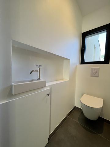 Buis-les-Baronnies (26170) Mollans-sur-Ouvèze. Maison contemporaine autonome en énergie de 145 m2 hab. sur un terrain de 778 m2 avec pisc