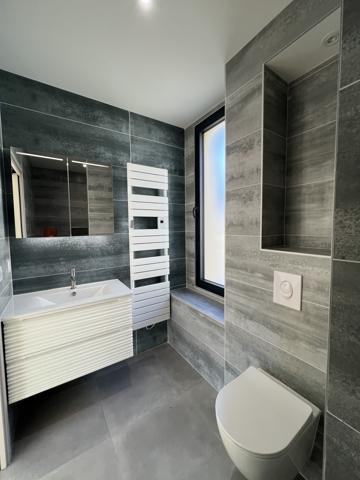 Buis-les-Baronnies (26170) Mollans-sur-Ouvèze. Maison contemporaine autonome en énergie de 145 m2 hab. sur un terrain de 778 m2 avec pisc