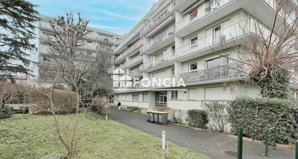 À vendre Studio 29.3 m² - Ivry-sur-seine 94200