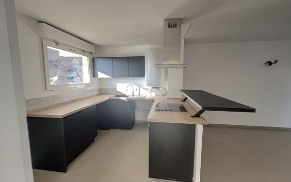 Appartement à vendre    3 pièces • 57 m2 Nîmes