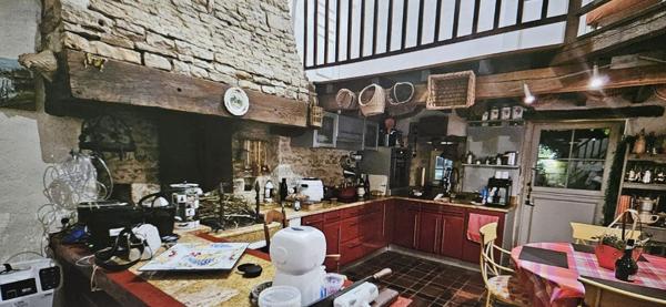 Maison à vendre à Vanzay dans les Deux-Sèvres (79120), ref : 79025-306-79025