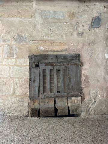 Ultra-centre Saumur, face Loire, Maison de ville sans extérieur de 100m2