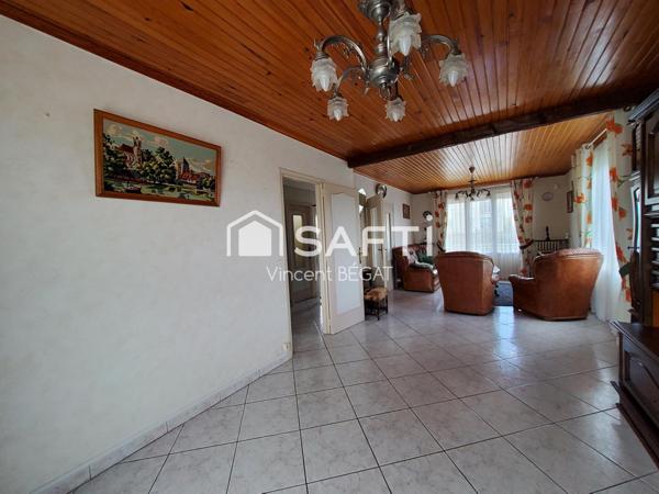 Pavillon 3 chambres, sous-sol + garage de 40m²