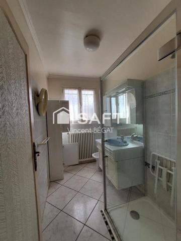 Pavillon 3 chambres, sous-sol + garage de 40m²