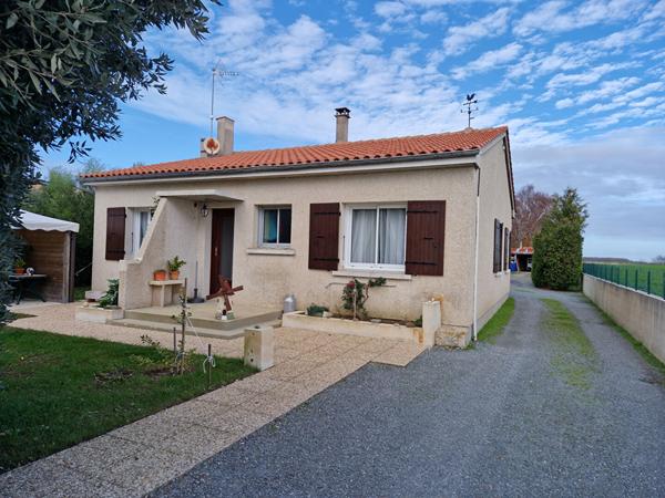 17220 SAINT VIVIEN Exclusivité Maison Saint Vivien