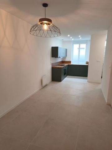 Maison Lomme 90 m2, 3 ch, salle de bains complète, jardin, Bus 10