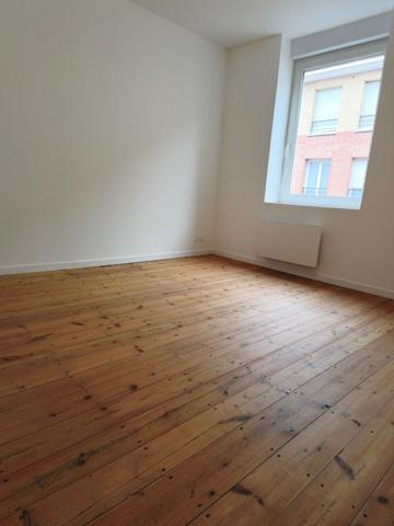 Maison Lomme 90 m2, 3 ch, salle de bains complète, jardin, Bus 10