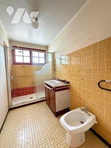 A ACHETER sur la commune de LA BAZOCHE-GOUET

Une maison d'habitation offrant des espaces fon...