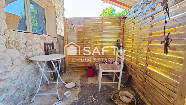 Petit immeuble à fort potentiel avec terrain constructible