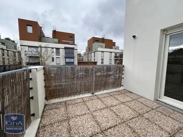 Appartement à louer 5 pièces 97.69m² Dijon (21000)