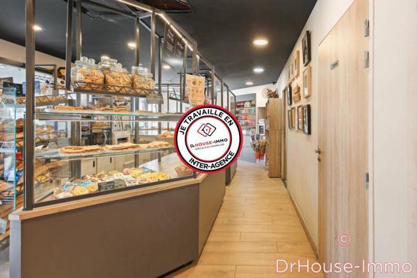 Commerce à vendre 3 pièces de 199 m²