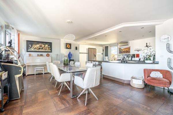 Toit-terrasse au coeur du secteur « Grand Trou » à Lyon 8e