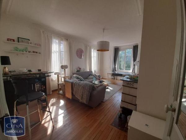 Appartement à louer 3 pièces 82.1m²