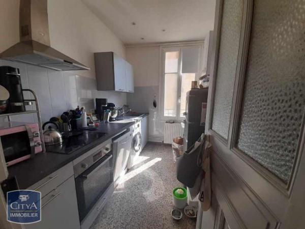 Appartement à louer 3 pièces 82.1m²