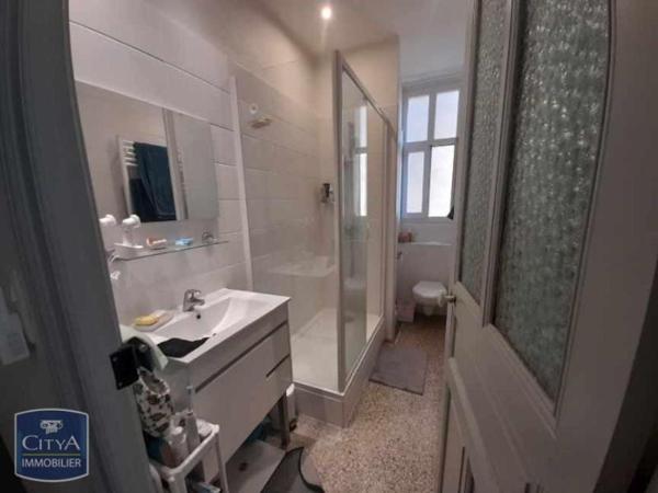 Appartement à louer 3 pièces 82.1m²