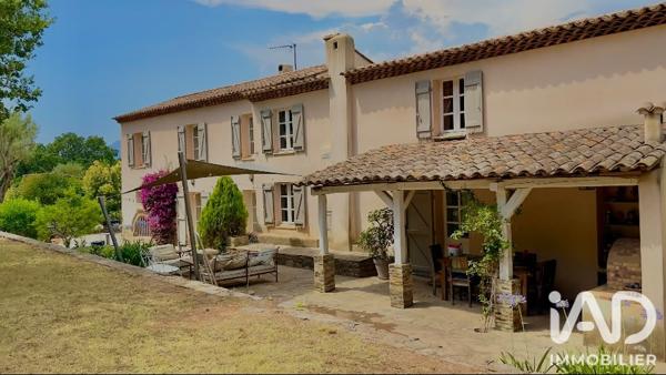 Maison à vendre 5 pièces 220 m² Hyères
