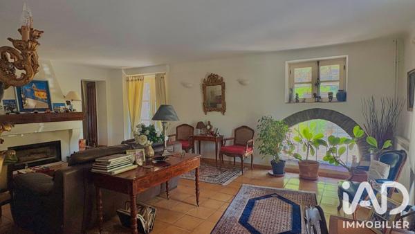 Maison à vendre 5 pièces 220 m² Hyères