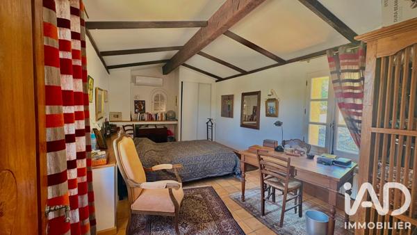 Maison à vendre 5 pièces 220 m² Hyères