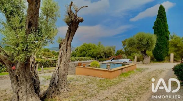 Maison à vendre 5 pièces 220 m² Hyères