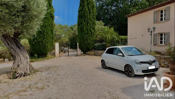 Maison à vendre 5 pièces 220 m² Hyères