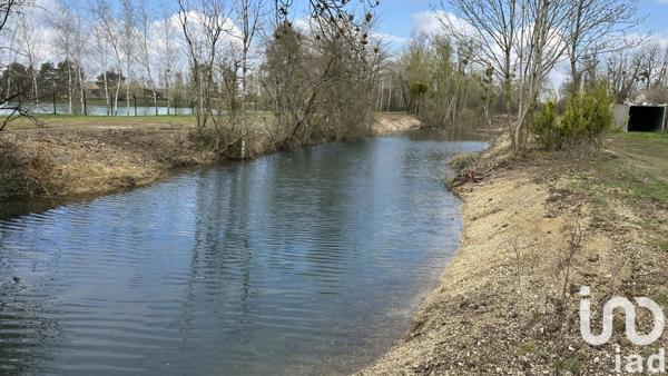 Land for sale 10 000 m² Saint-Parres-lès-Vaudes