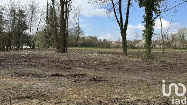 Land for sale 10 000 m² Saint-Parres-lès-Vaudes