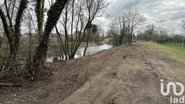 Land for sale 10 000 m² Saint-Parres-lès-Vaudes