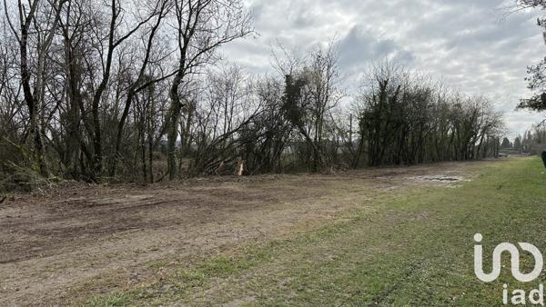 Land for sale 10 000 m² Saint-Parres-lès-Vaudes