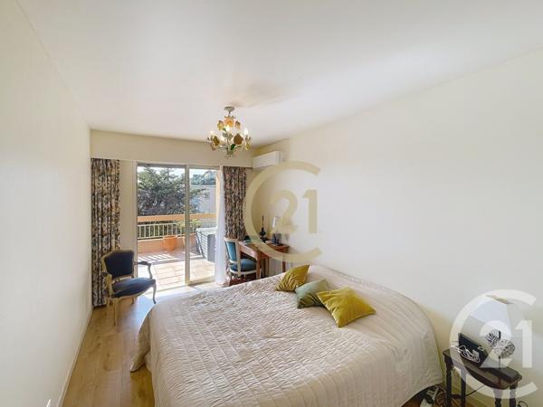 Appartement F4 à vendre  4 pièces - 118,70 m2 MANDELIEU LA NAPOULE - 06