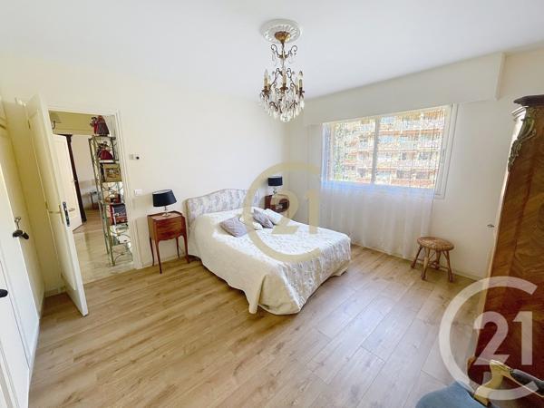 Appartement F4 à vendre  4 pièces - 118,70 m2 MANDELIEU LA NAPOULE - 06